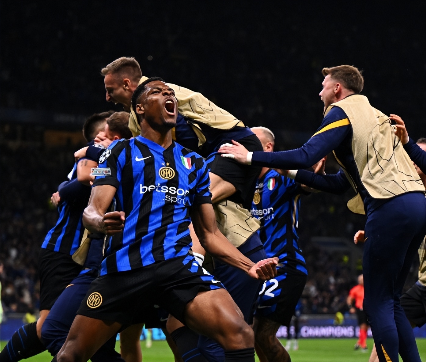 华体会hth-国米绝杀巴黎圣日耳曼,萨拉赫梅开二度英超  第2张 华体会hth-国米绝杀巴黎圣日耳曼,萨拉赫梅开二度英超  第2张