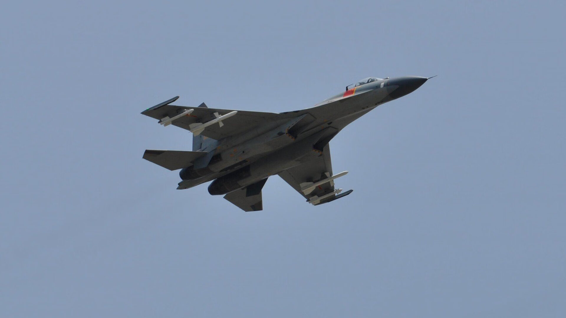 华体会体育-老派篮球的凛冬反扑，德罗赞用一册泛黄教科书，写下东决夜最冷峻的答案  第2张